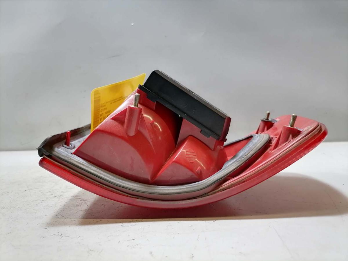 Audi 100 C4 original R&uuml;cklicht R&uuml;ckleuchte Schlussleuchte rechts Kombi Bj.1995